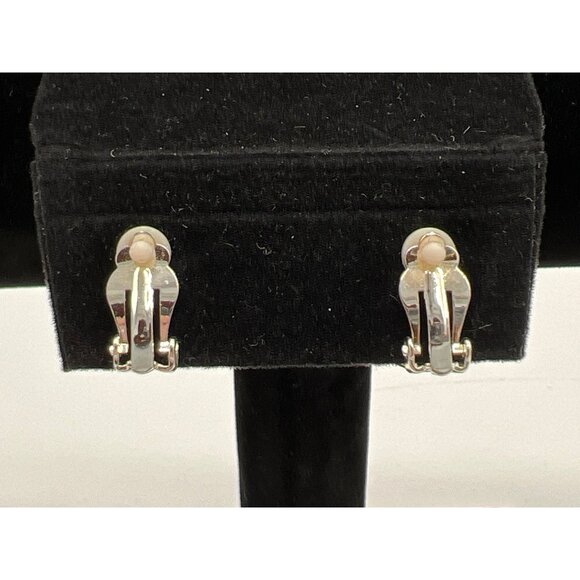 Vintage Black Cabochon Silver-Tone Clip-On Earrings - Picture 5 of 6